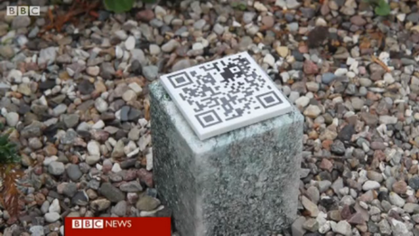 graveyard_qr_bar_pic1.png